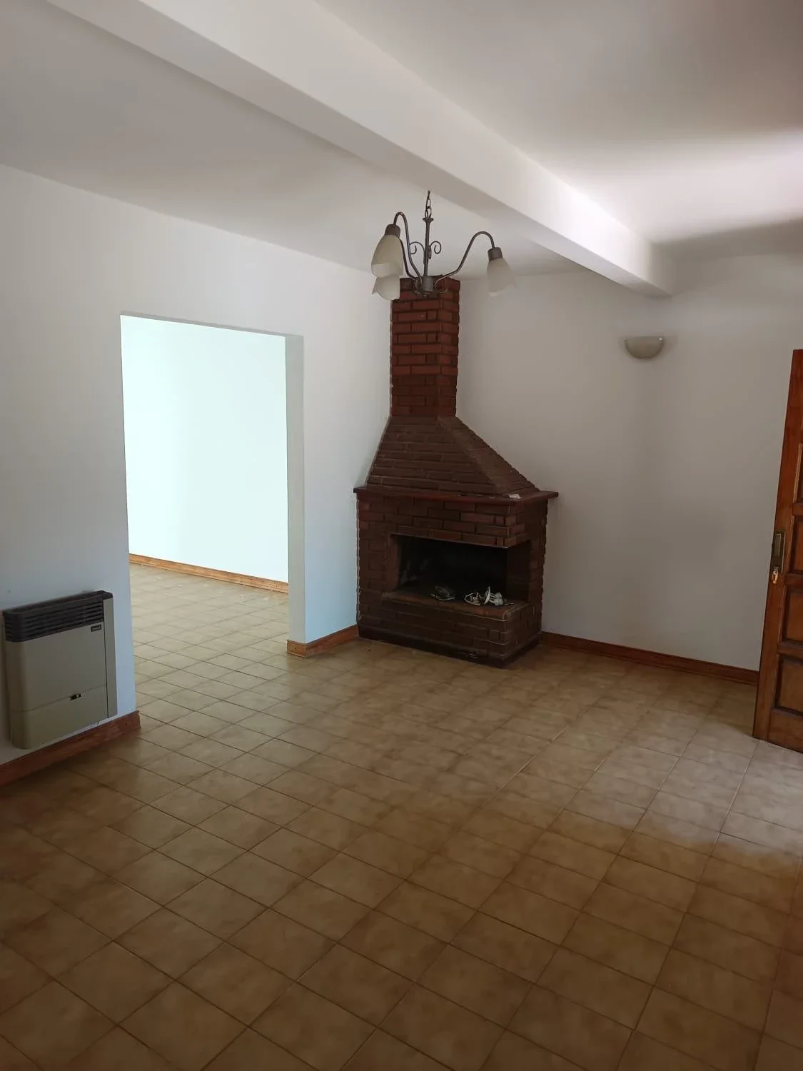 Casa en alquiler c/ cochera en Junín - Imagen 4