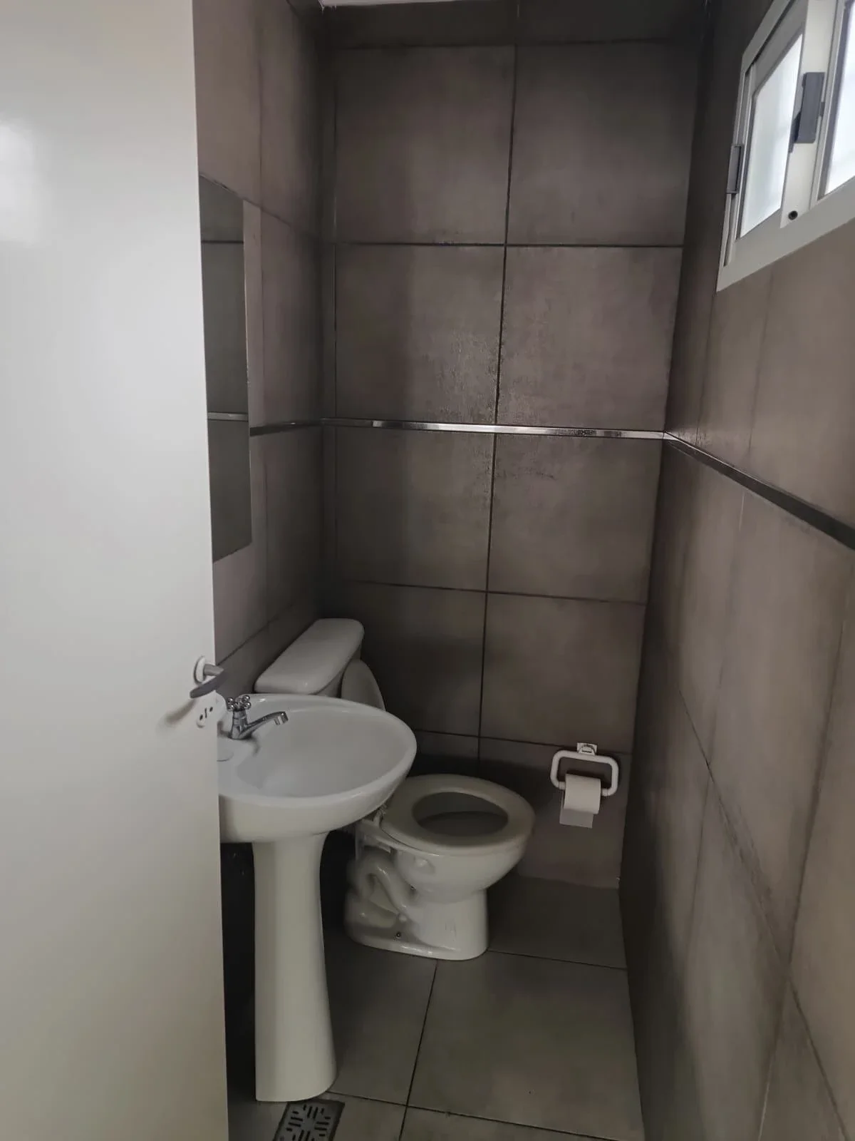 Local comercial en alquiler ubicado en Junín - Imagen 5