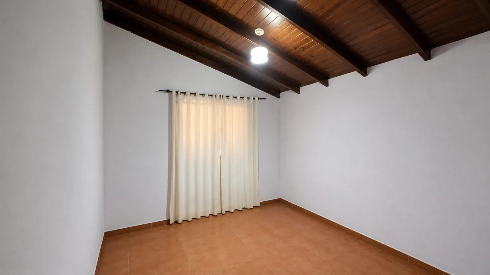 Casa en venta c/ cochera en Junín - Imagen 4