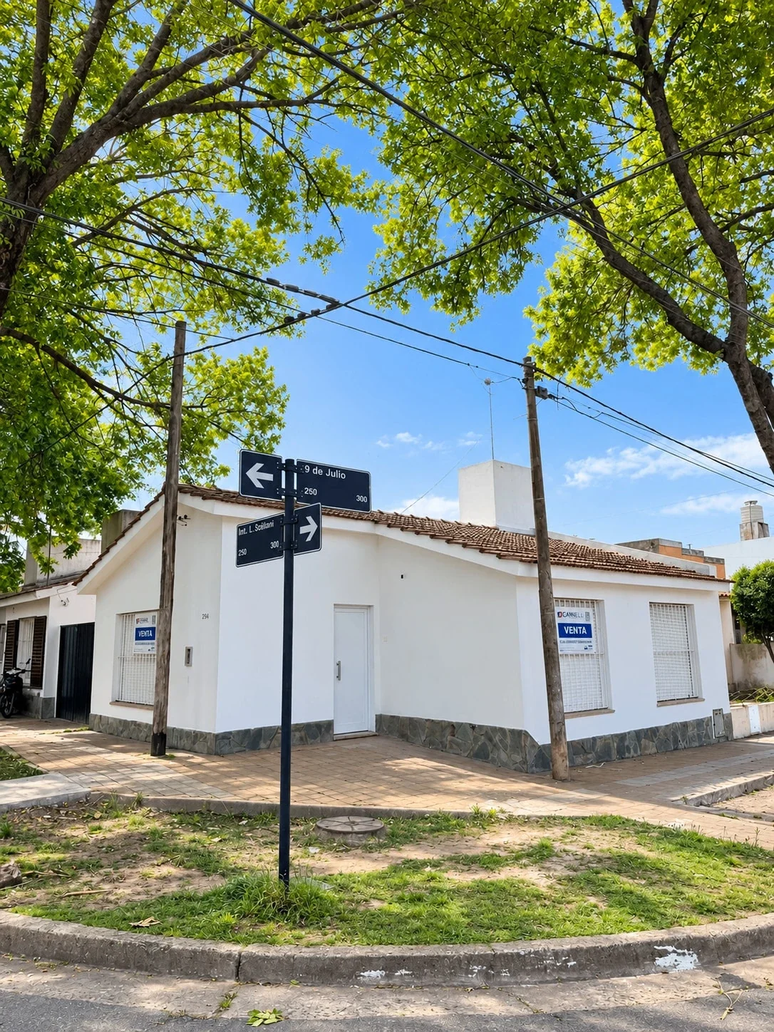 Casa en venta c/ cochera en Junín - Imagen 1