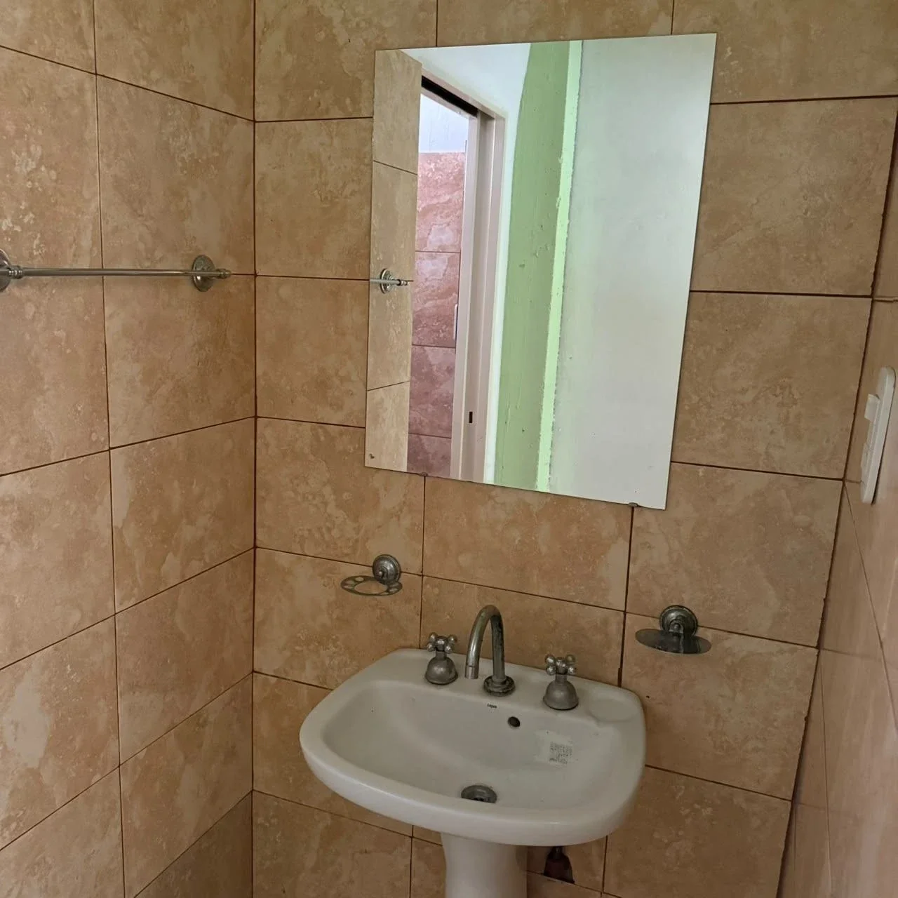 Departamento en alquiler c/ cochera en Junín - Imagen 3