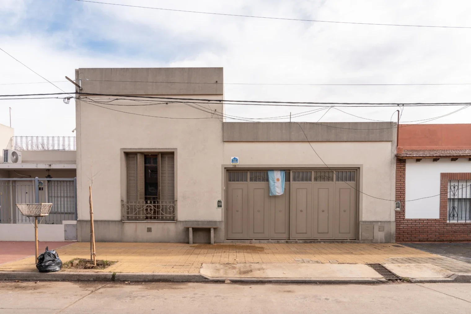 Casa en venta c/ cochera en Junín - Imagen 1
