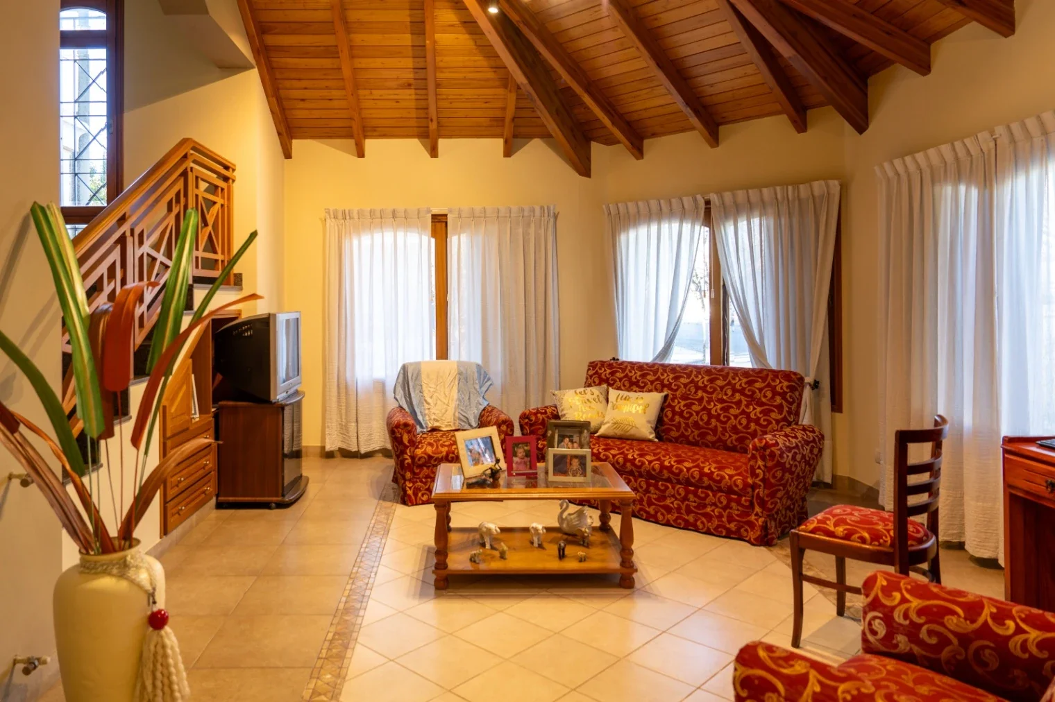 Casa en venta c/ cochera en Junín - Imagen 4