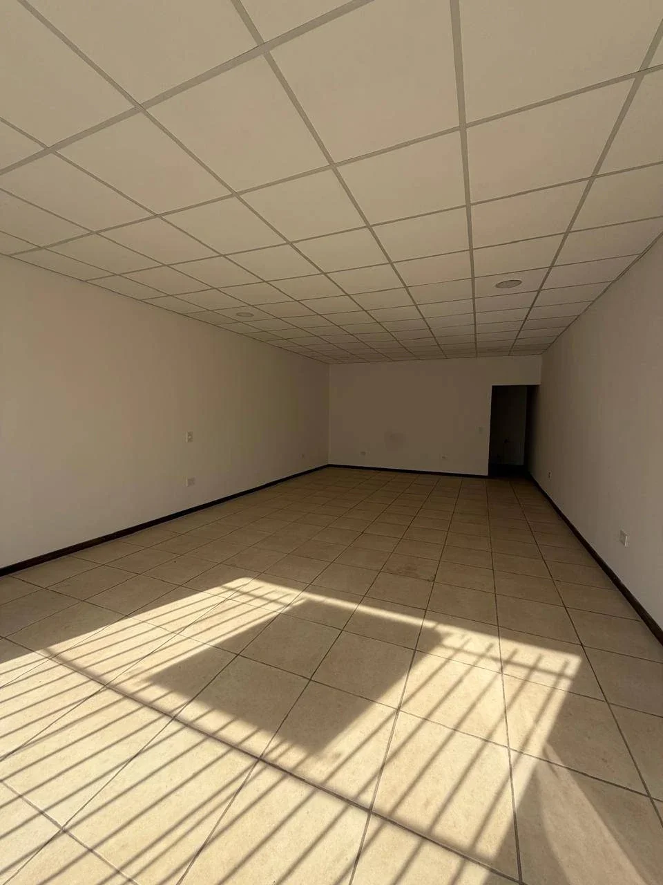 Local comercial en alquiler ubicado en Junín - Imagen 3