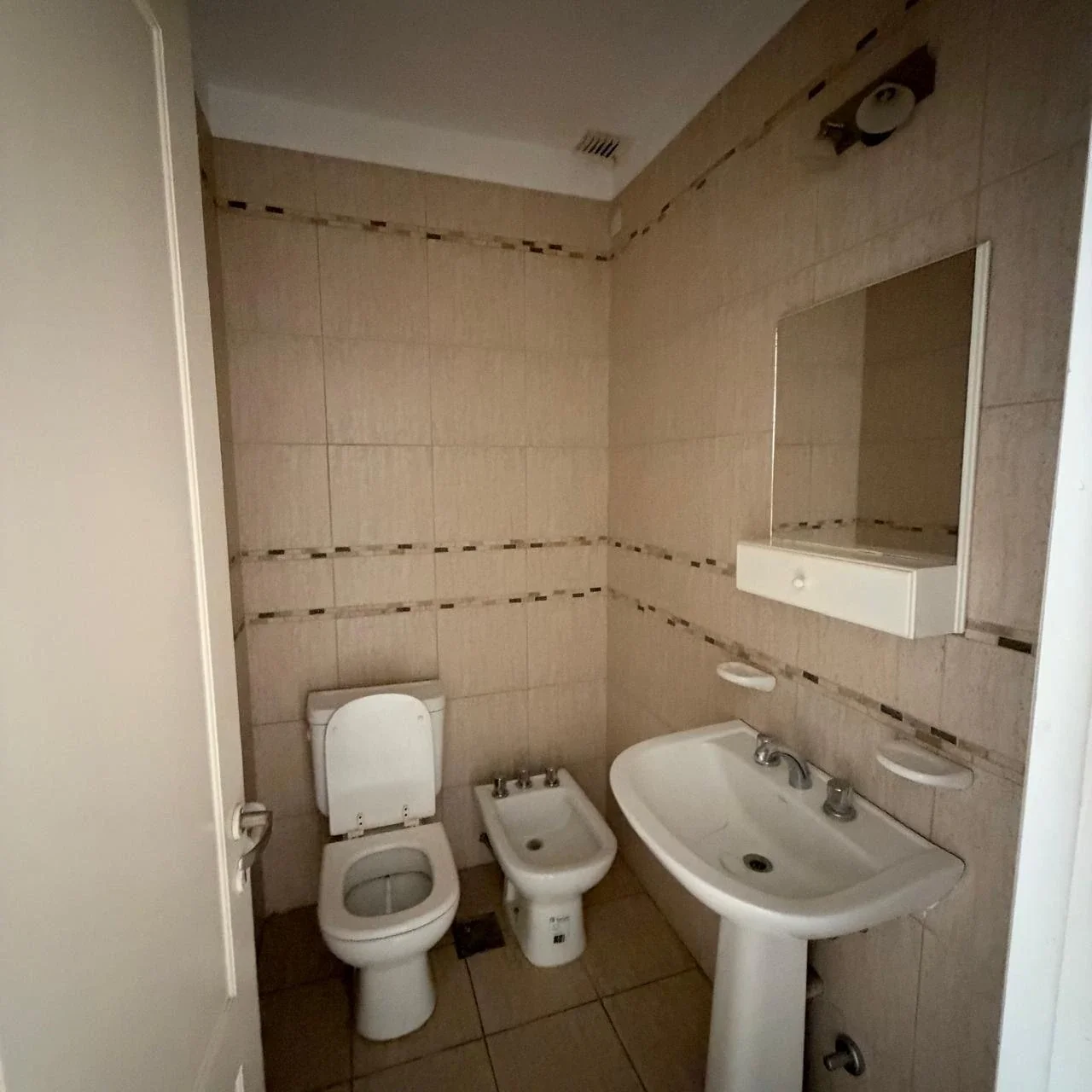 Departamento en alquiler c/ cochera en Junín - Imagen 5