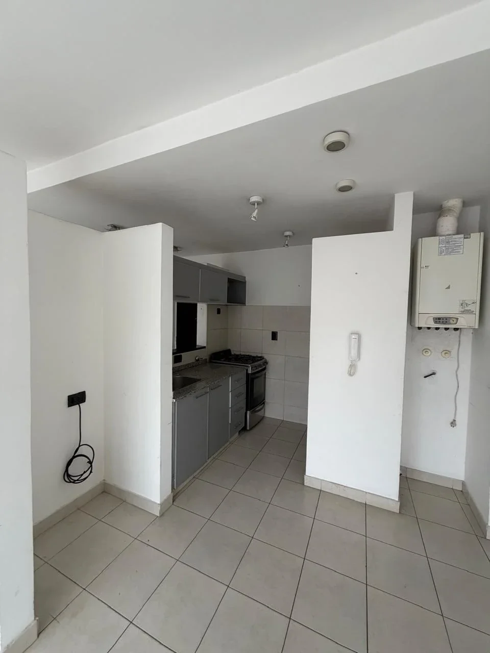 Departamento en alquiler c/ cochera en Junín - Imagen 4
