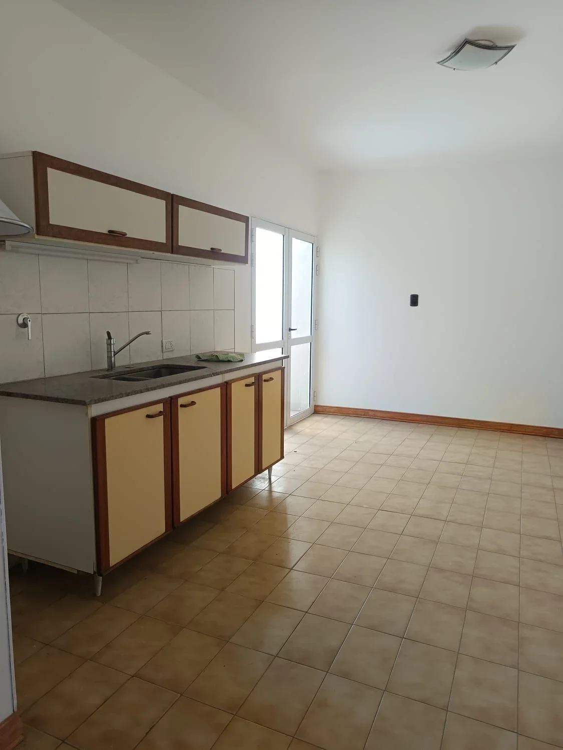 Casa en alquiler c/ cochera en Junín - Imagen 5