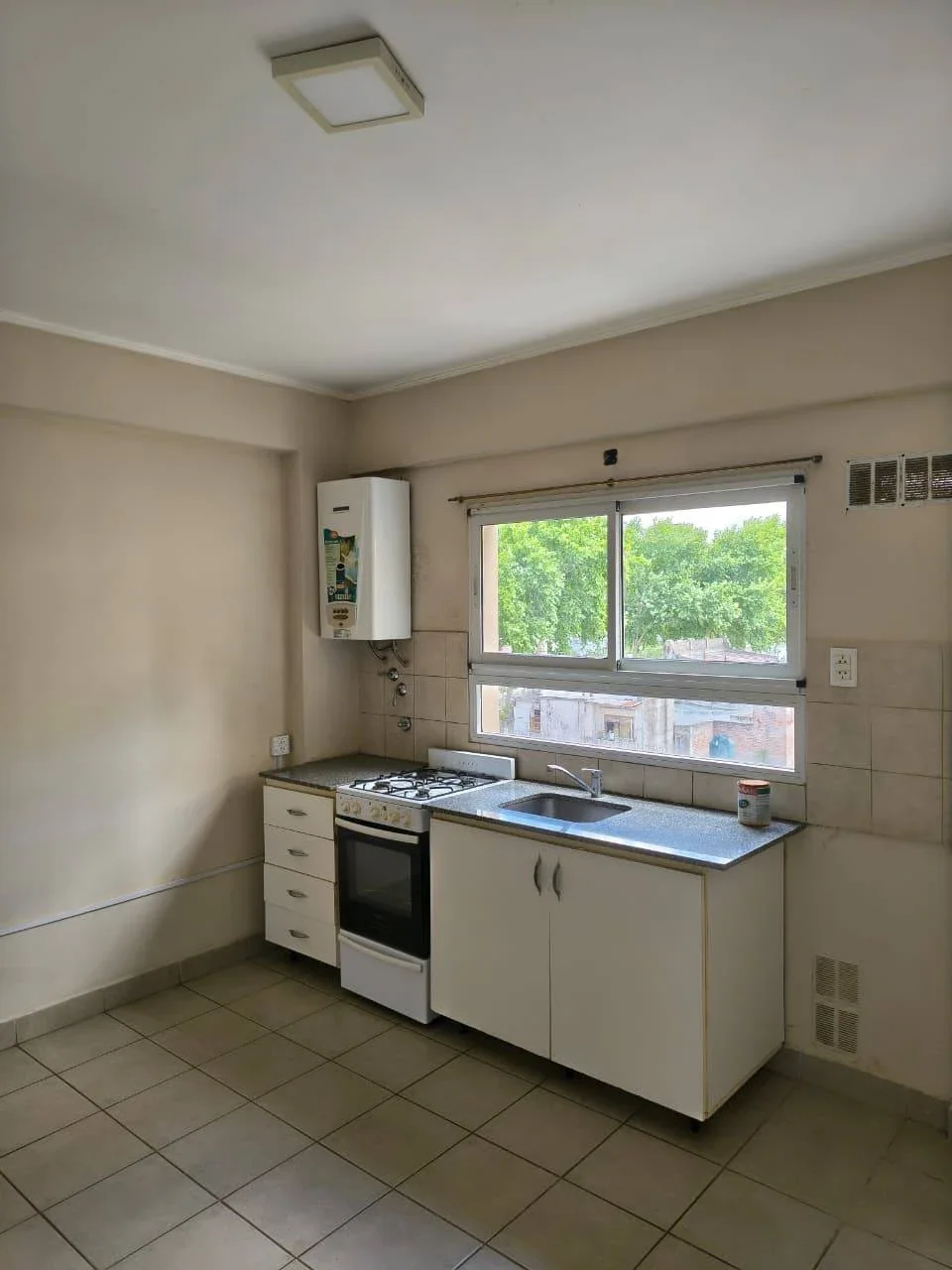 Departamento en alquiler en Junín - Imagen 2