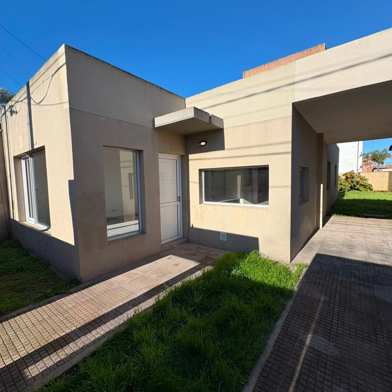 Casa en venta c/ cochera en Junín - Imagen 2
