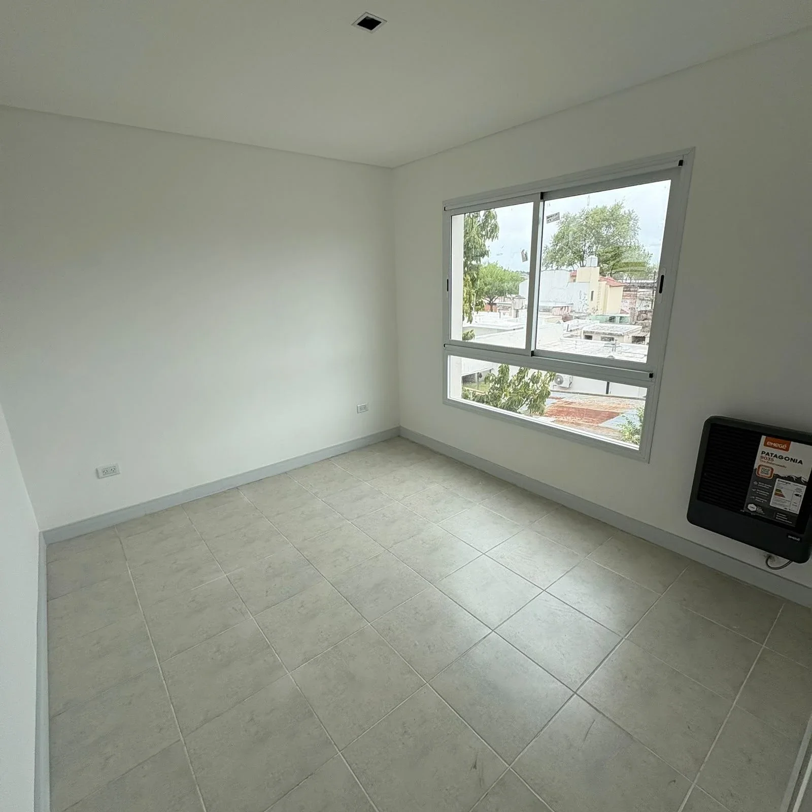 Departamento en alquiler c/ cochera en Junín - Imagen 2
