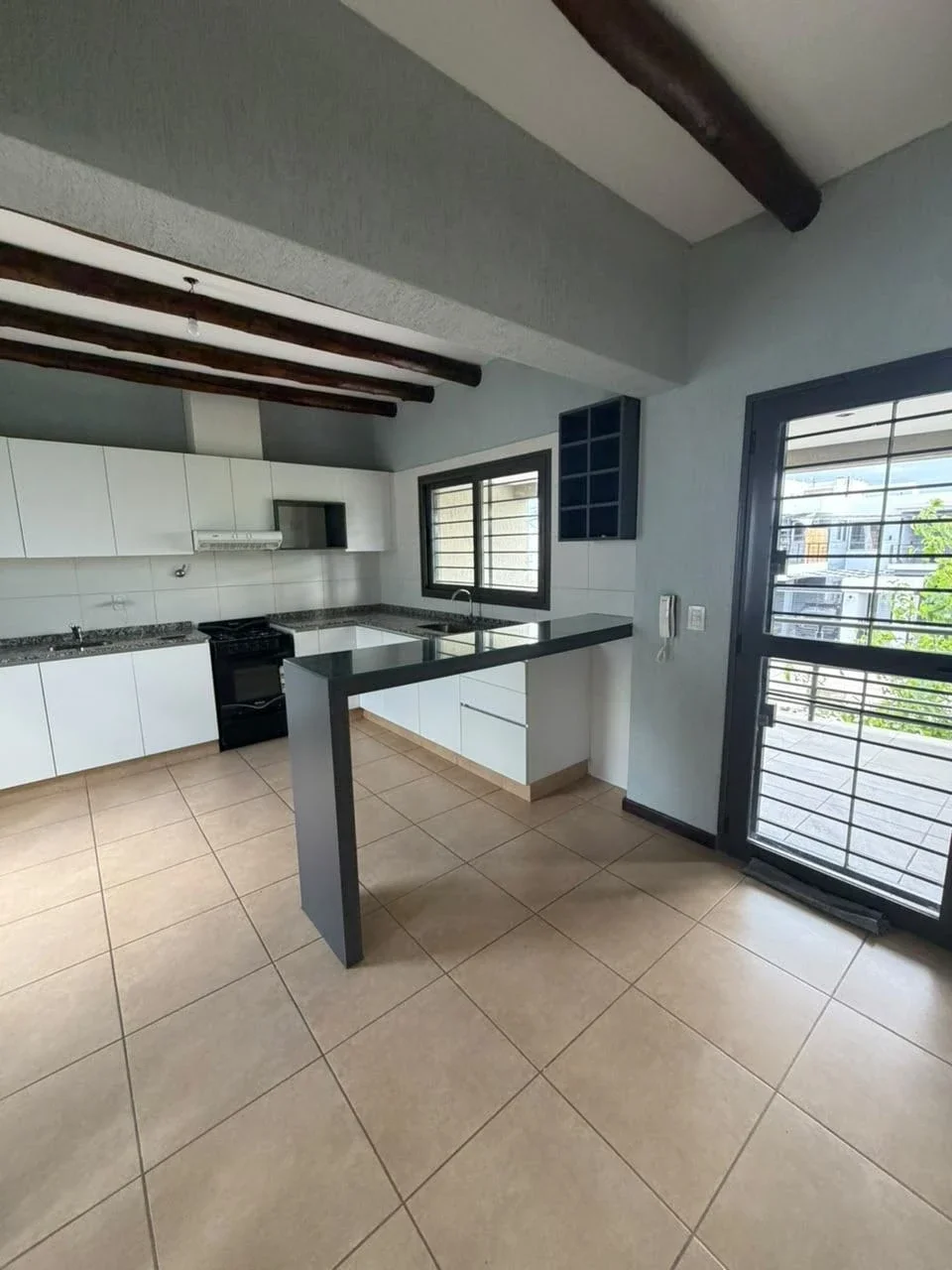 Departamento en alquiler c/ cochera en Maipú - Imagen 3