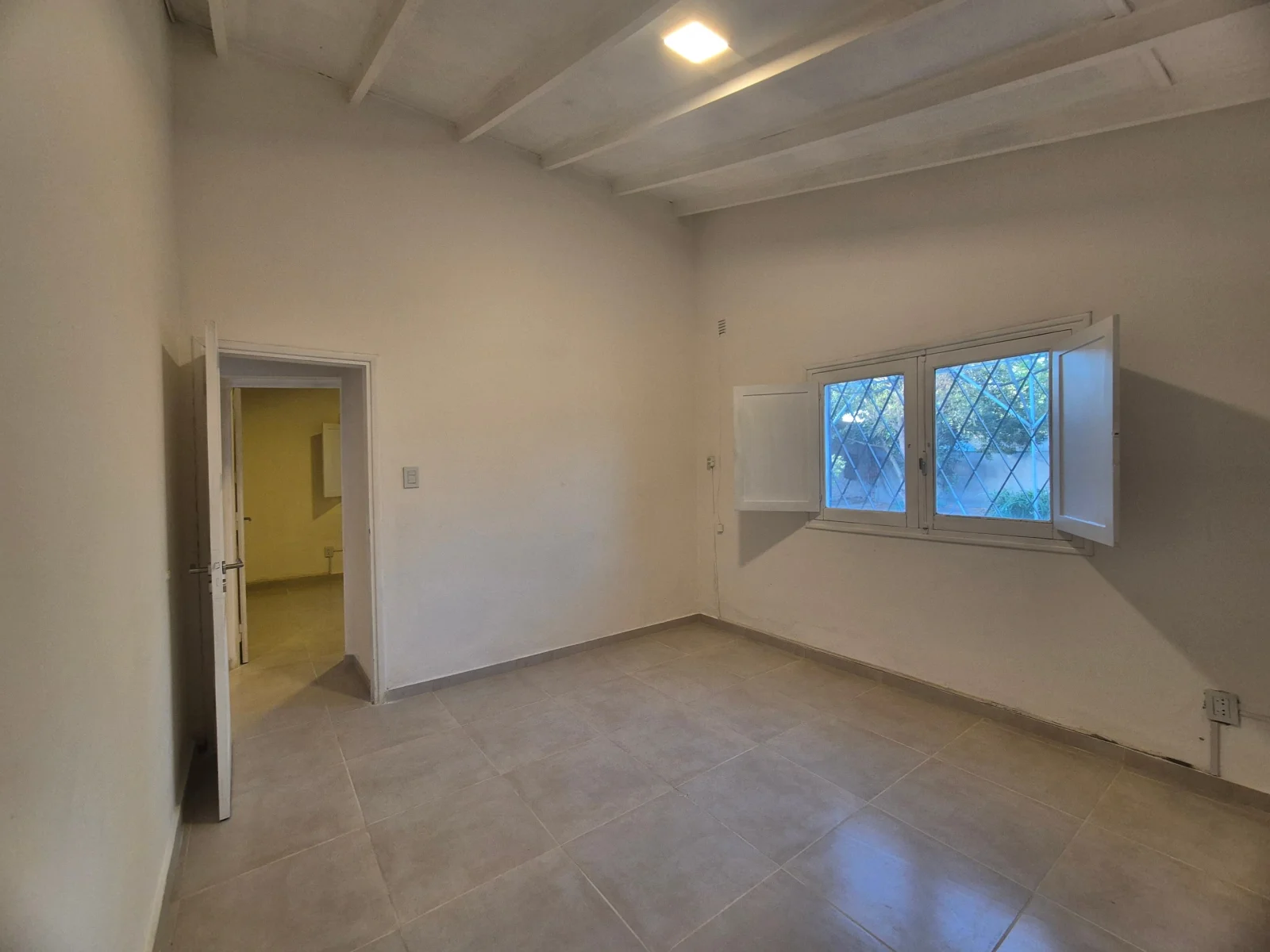 Casa en venta c/ cochera en 6.ª Sección Residencial Norte - Imagen 5