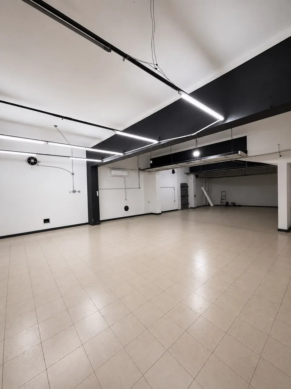 Local comercial en alquiler ubicado en 2.ª Sección Barrio Cívico - Imagen 1