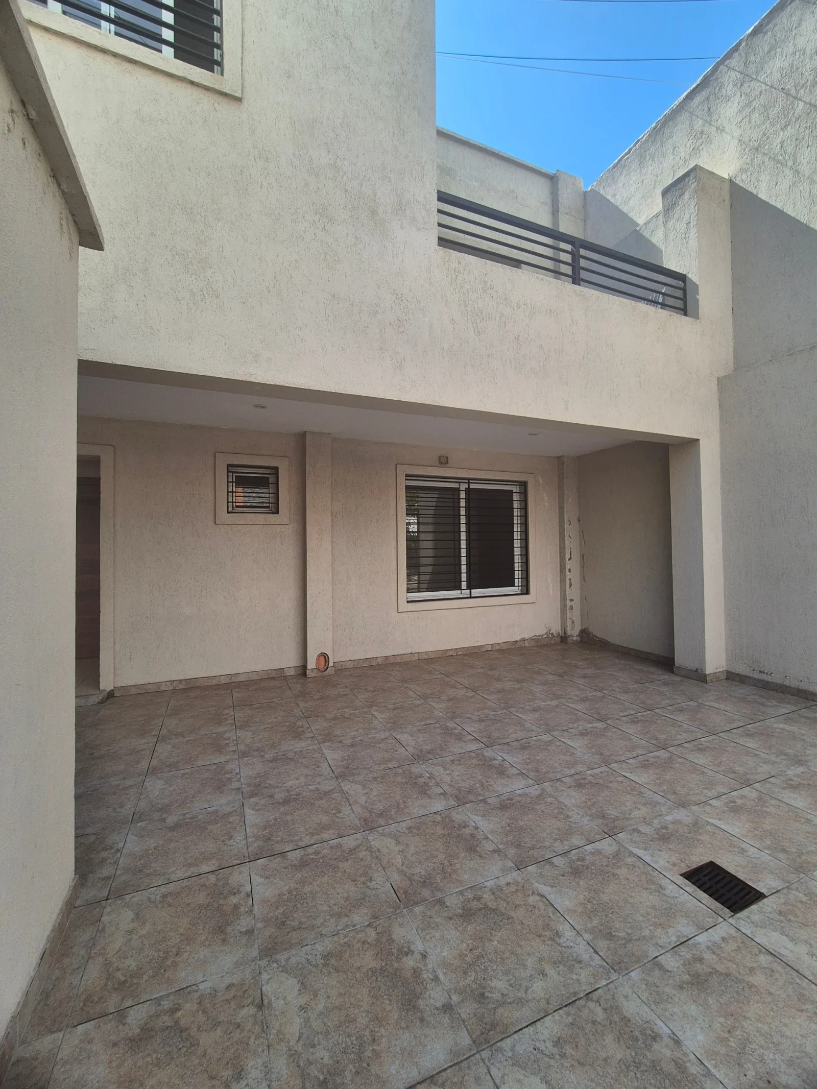 Departamento en alquiler c/ cochera en Godoy Cruz - Imagen 1
