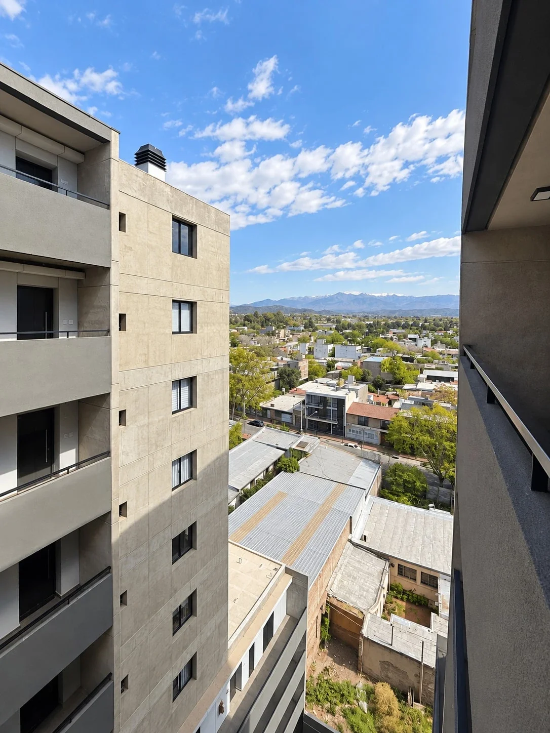 Departamento en alquiler c/ cochera en Godoy Cruz - Imagen 3