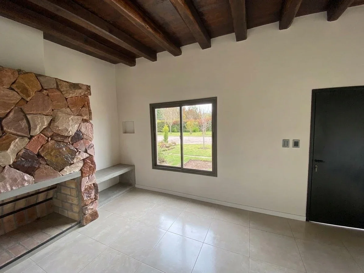 Casa en alquiler c/ cochera en Vista Flores - Imagen 4