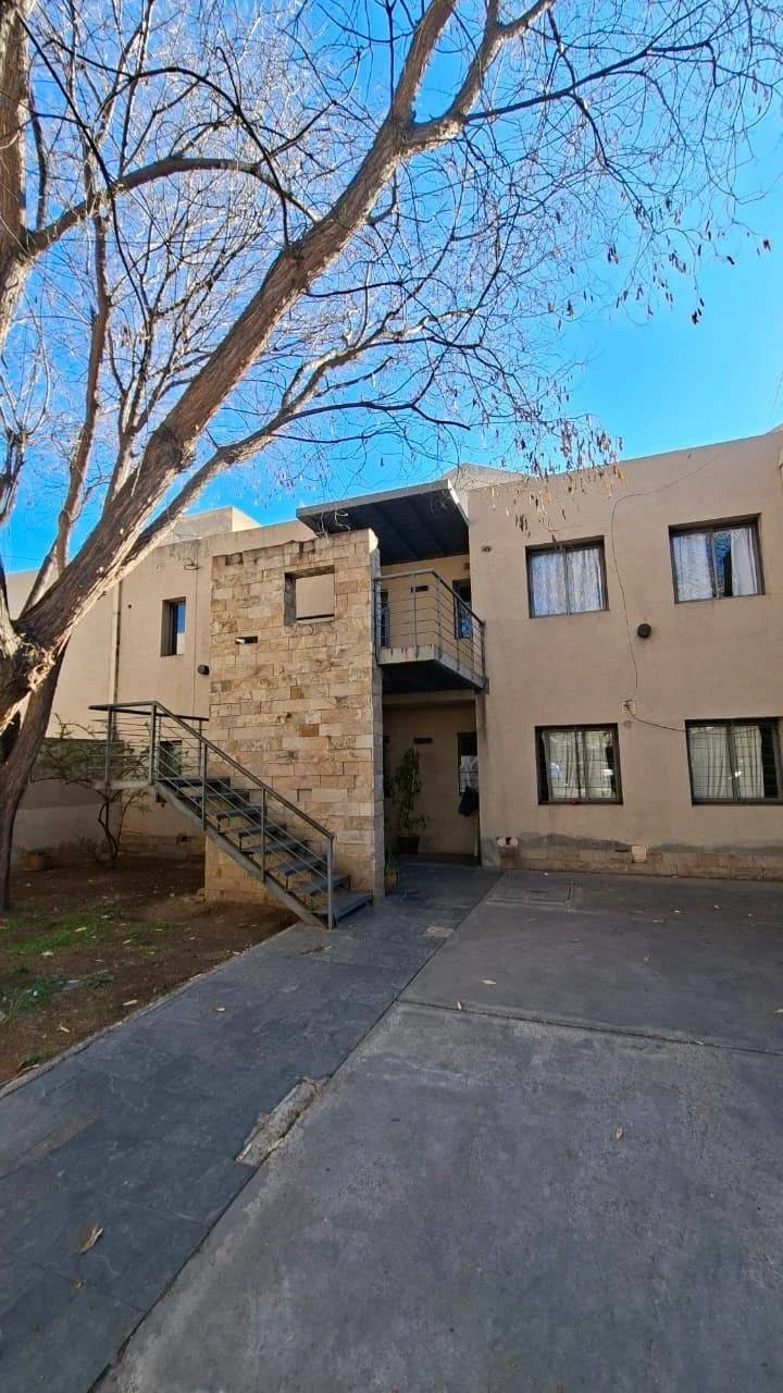 Departamento en alquiler c/ cochera en Tunuyán - Imagen 2