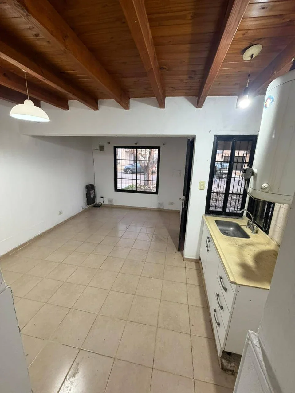 Casa en venta c/ cochera en Tunuyán - Imagen 2