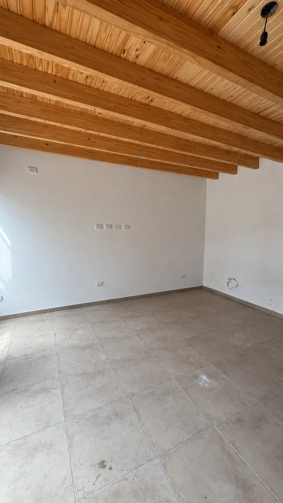 Casa en venta c/ cochera en Tunuyán - Imagen 4