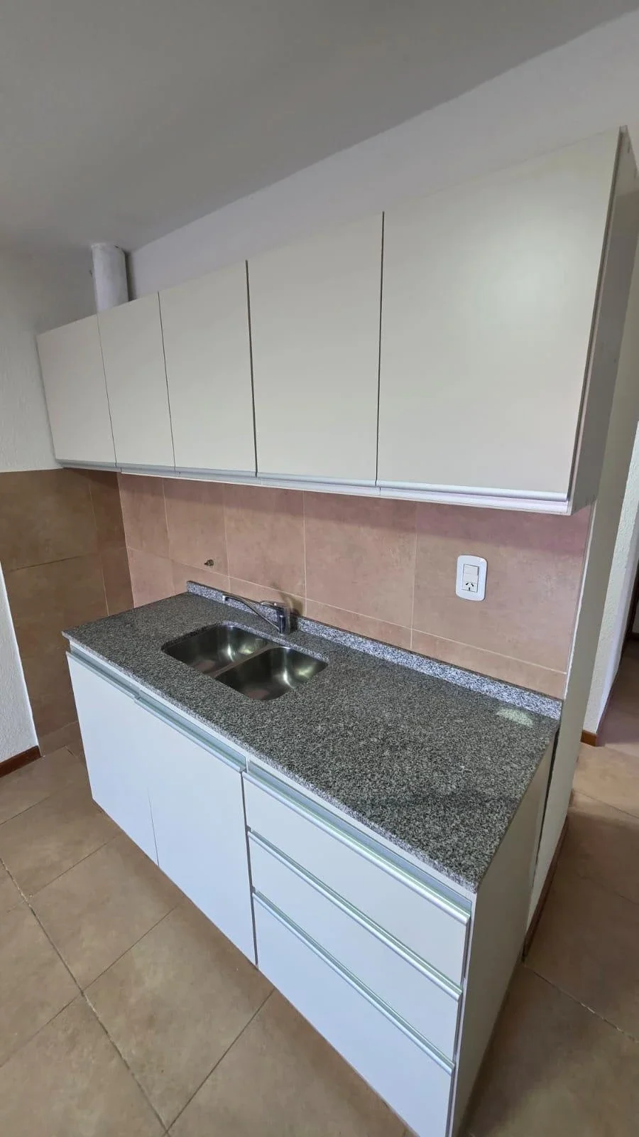 Departamento en alquiler c/ cochera en Tunuyán - Imagen 5