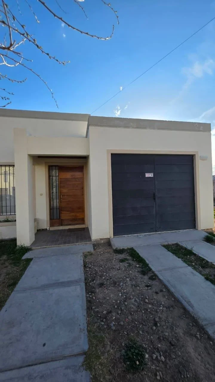 Casa en venta c/ cochera en Tunuyán - Imagen 3