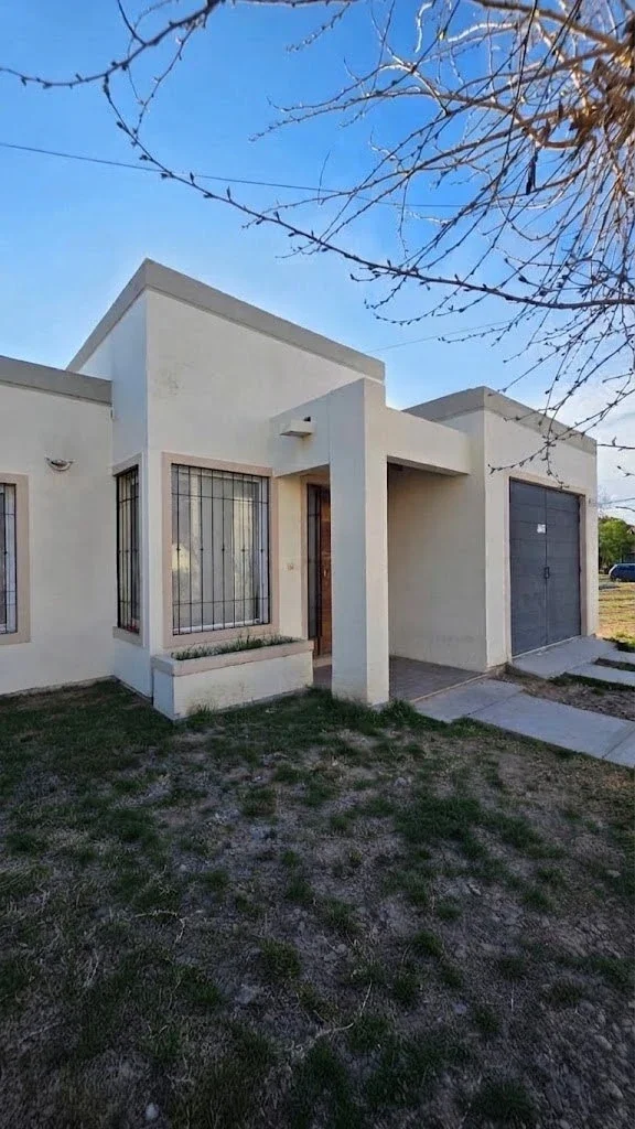 Casa en venta c/ cochera en Tunuyán - Imagen 2