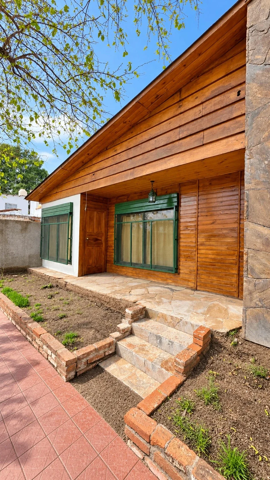Casa en venta c/ cochera en Tunuyán - Imagen 1
