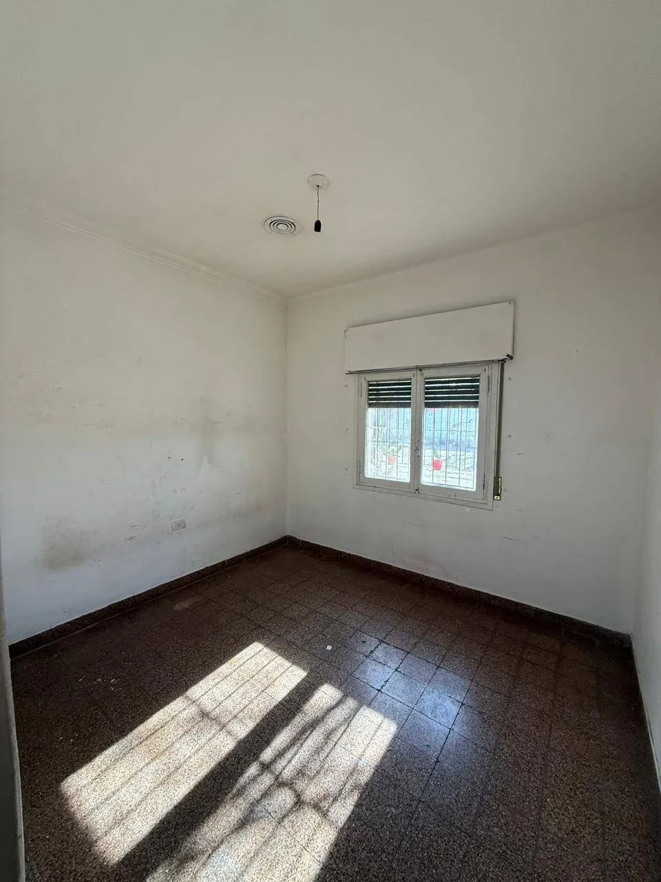 Casa en venta c/ cochera en General Roca - Imagen 5
