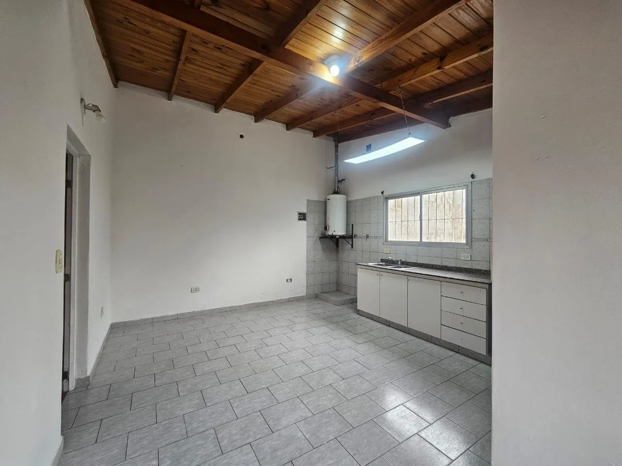 Casa en alquiler en Matheu - Imagen 4