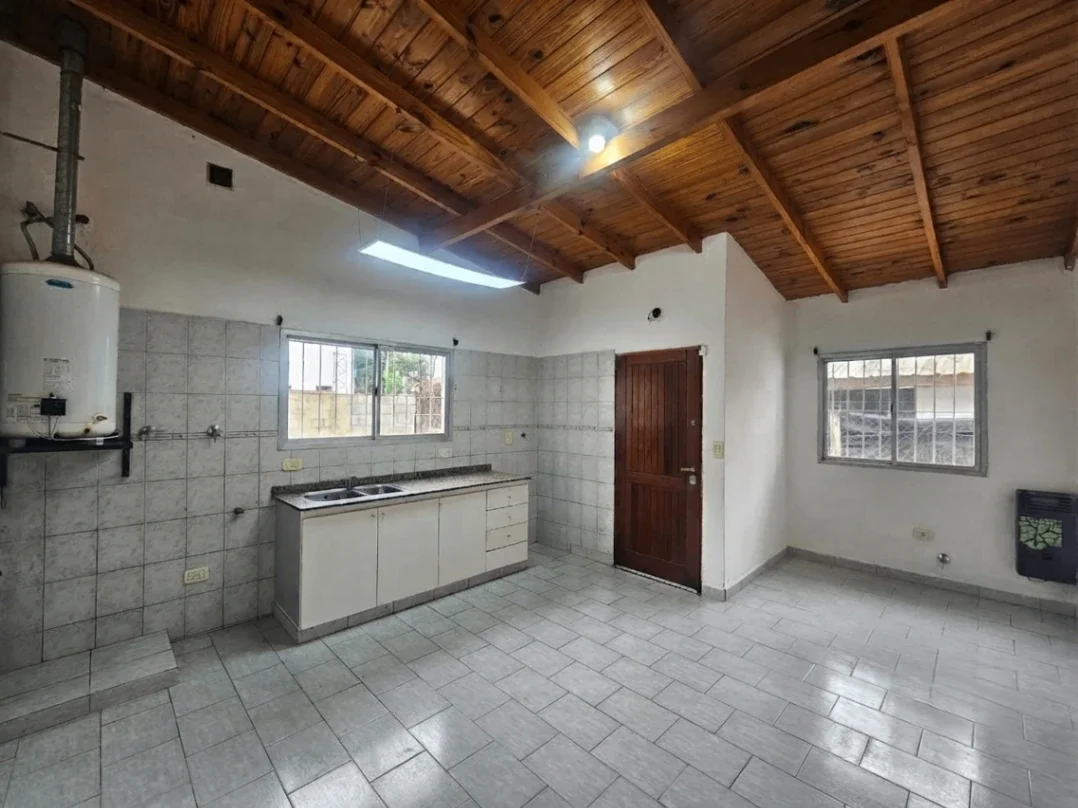 Casa en alquiler en Matheu - Imagen 3