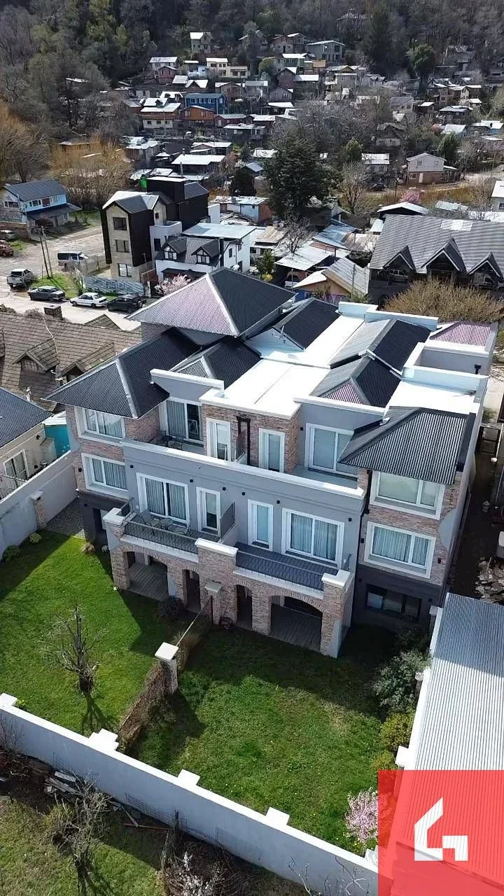 Casa en alquiler temporario de un dormitorio en San Martin de los Andes - Imagen 2