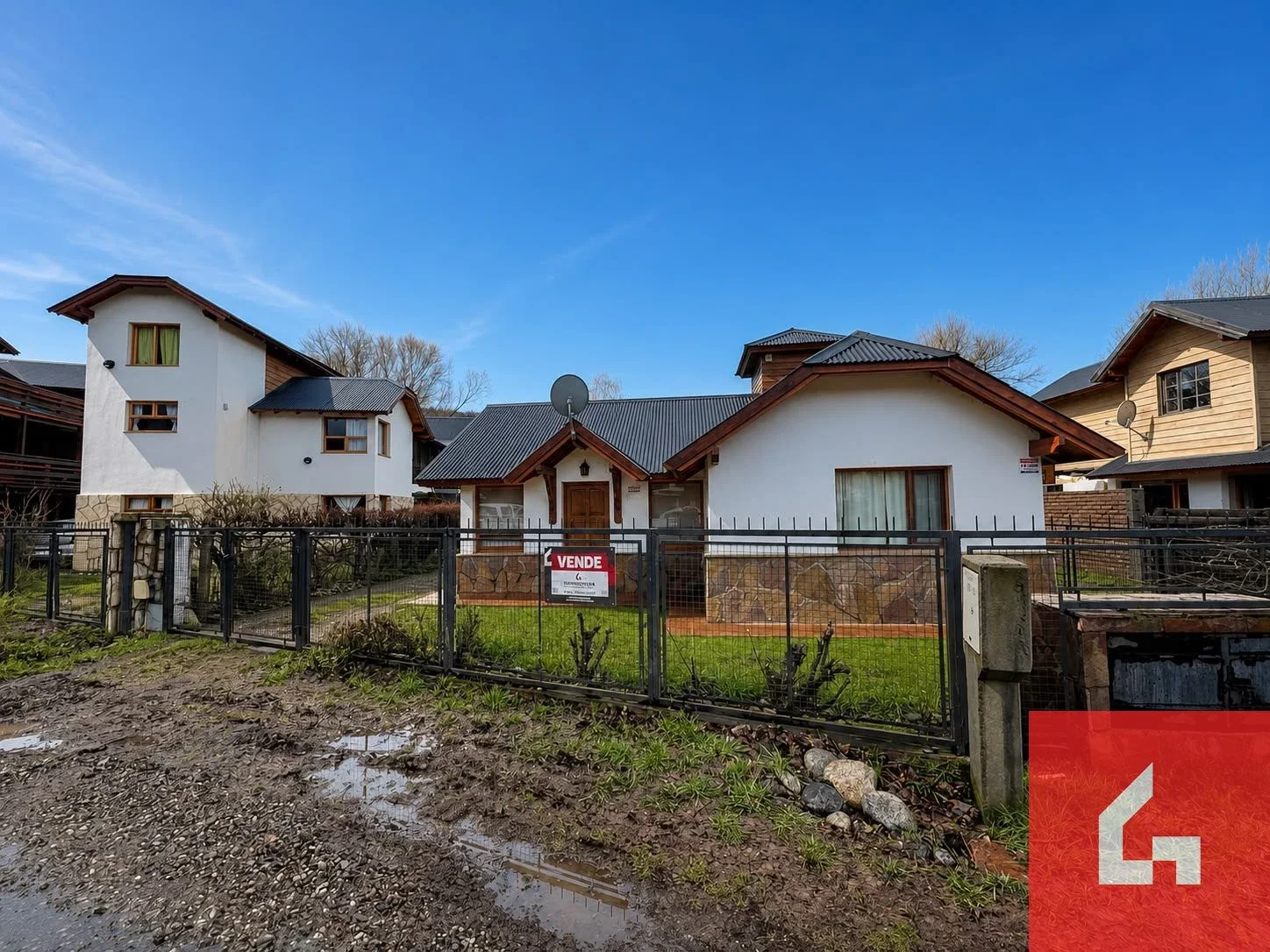 Chalet en venta c/ cochera en San Martin de los Andes - Imagen 2