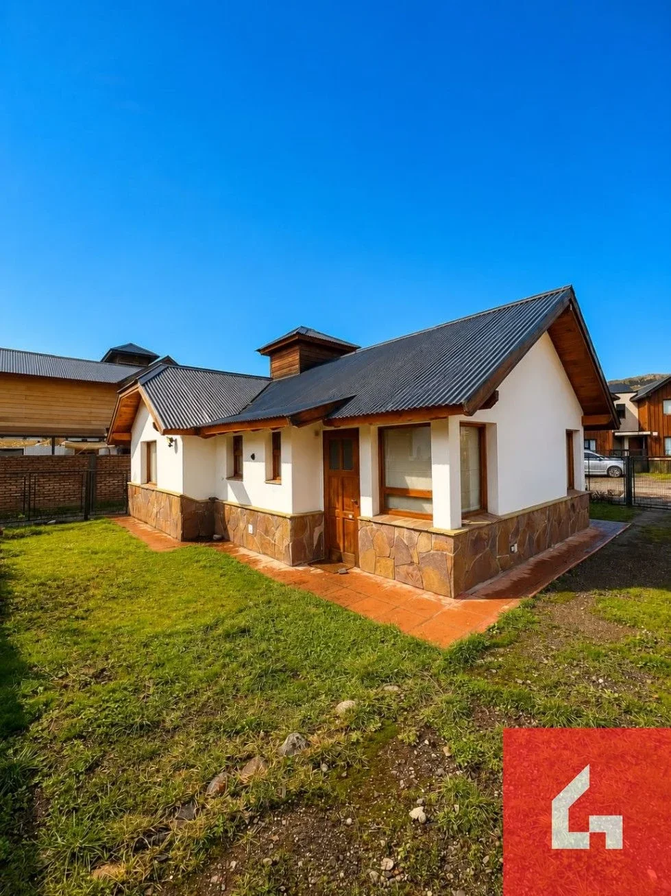 Chalet en venta c/ cochera en San Martin de los Andes - Imagen 3