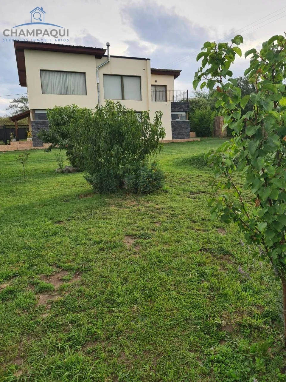 Casa en alquiler c/ cochera en Santa Mónica - Imagen 2