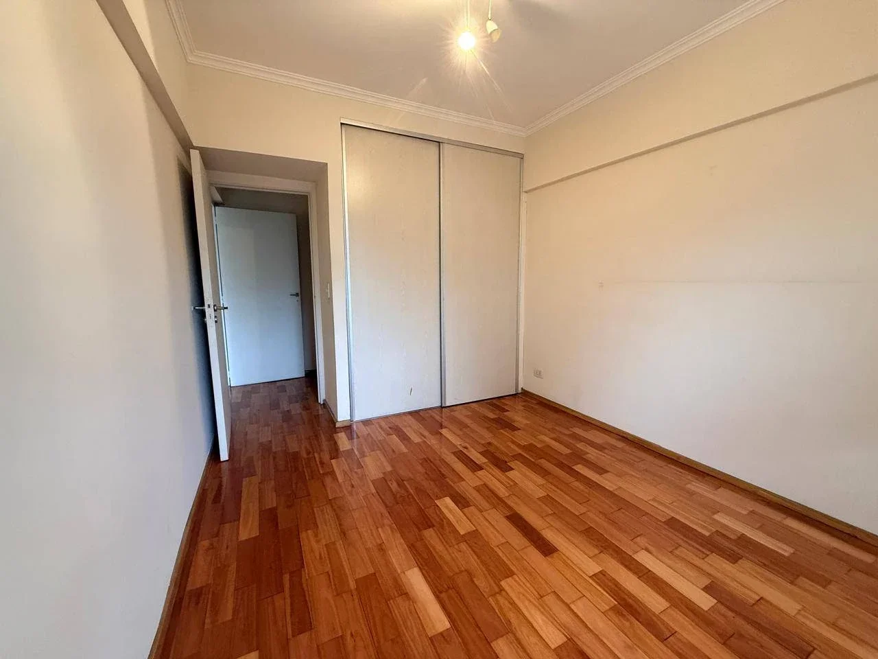 Departamento en alquiler de 2 ambientes c/ cochera en Villa Urquiza - Imagen 5