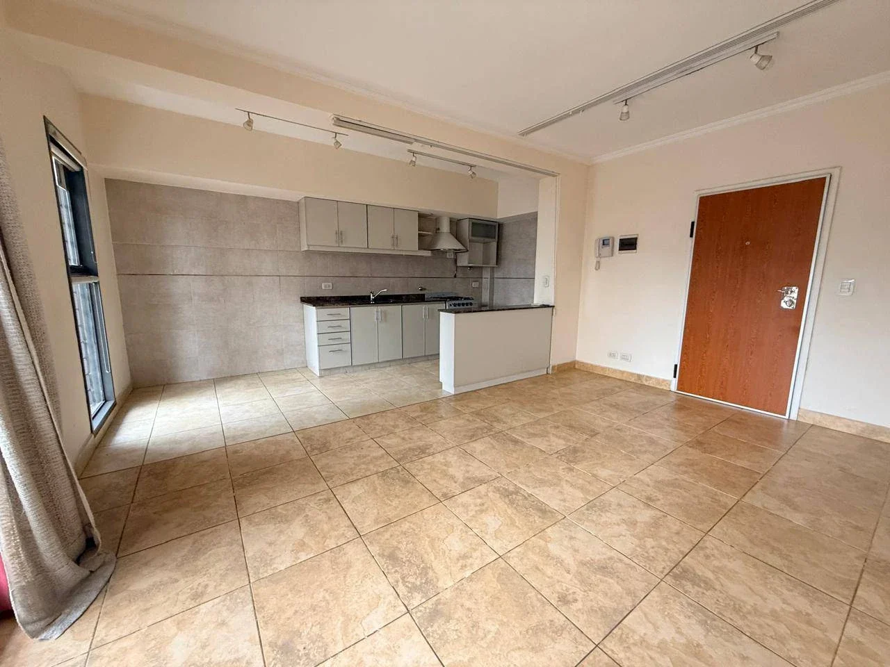 Departamento en alquiler de 2 ambientes c/ cochera en Villa Urquiza - Imagen 3