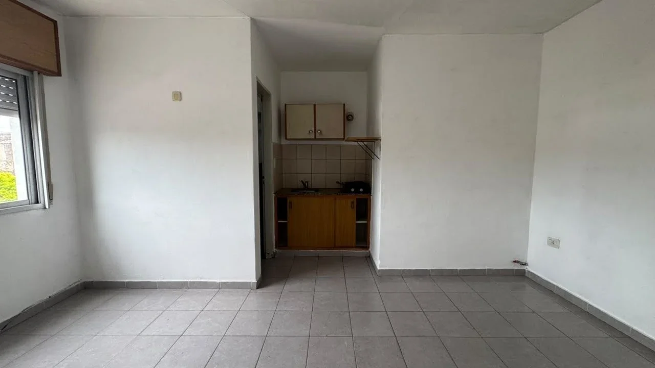 Departamento en alquiler en Punta Alta - Imagen 2