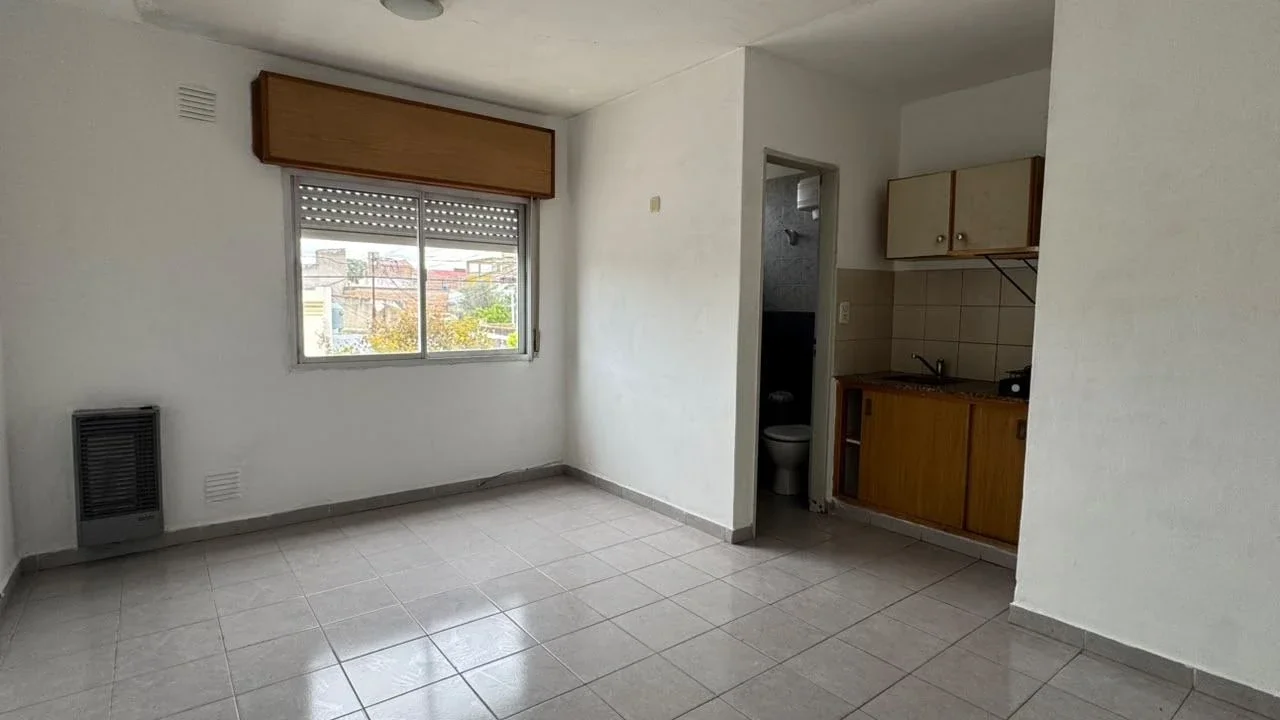 Departamento en alquiler en Punta Alta - Imagen 1