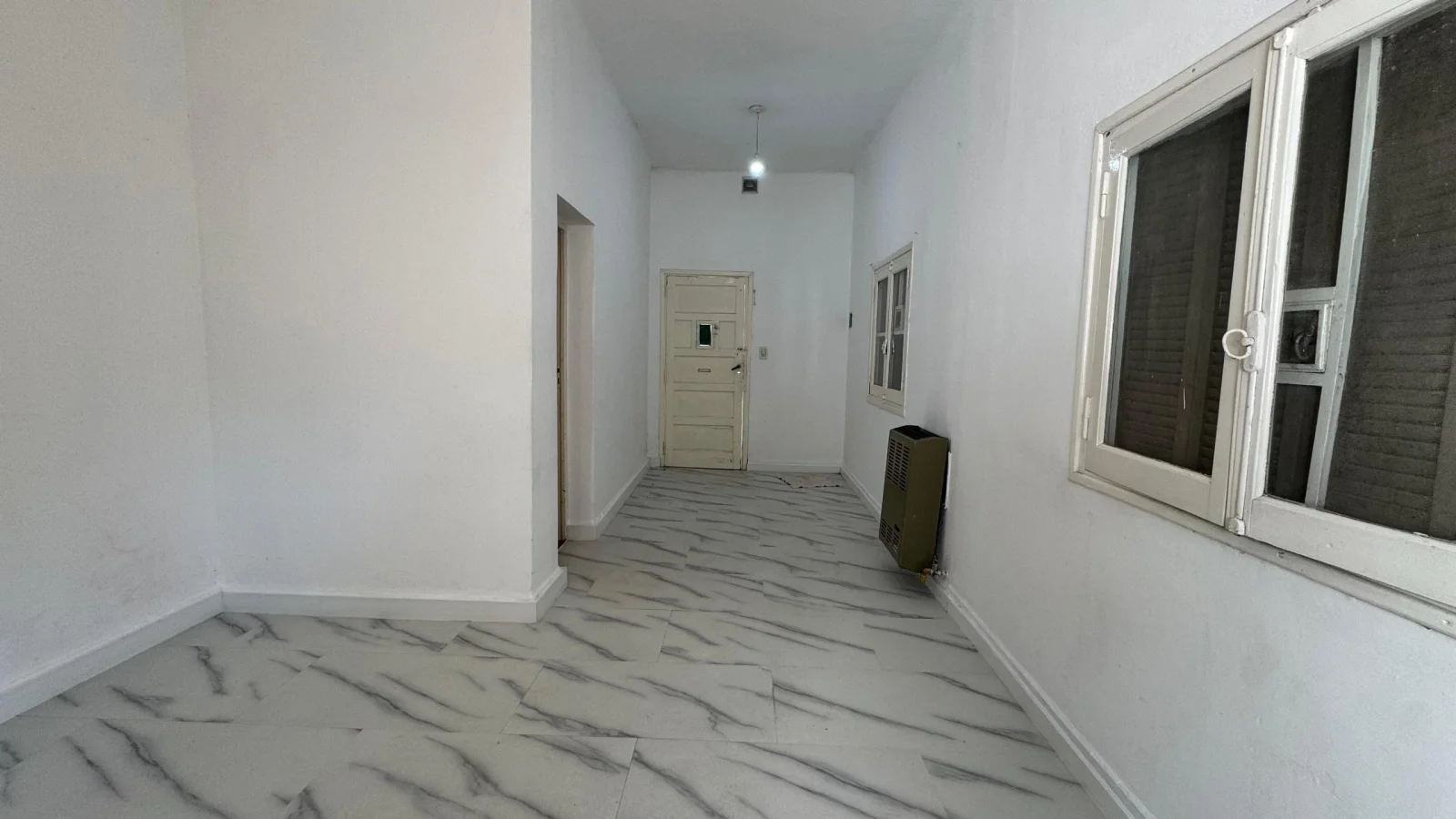 Casa en alquiler c/ cochera en Punta Alta - Imagen 2