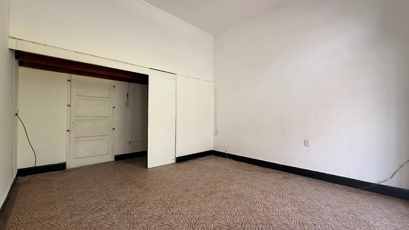 Local comercial en alquiler ubicado en Punta Alta - Imagen 2