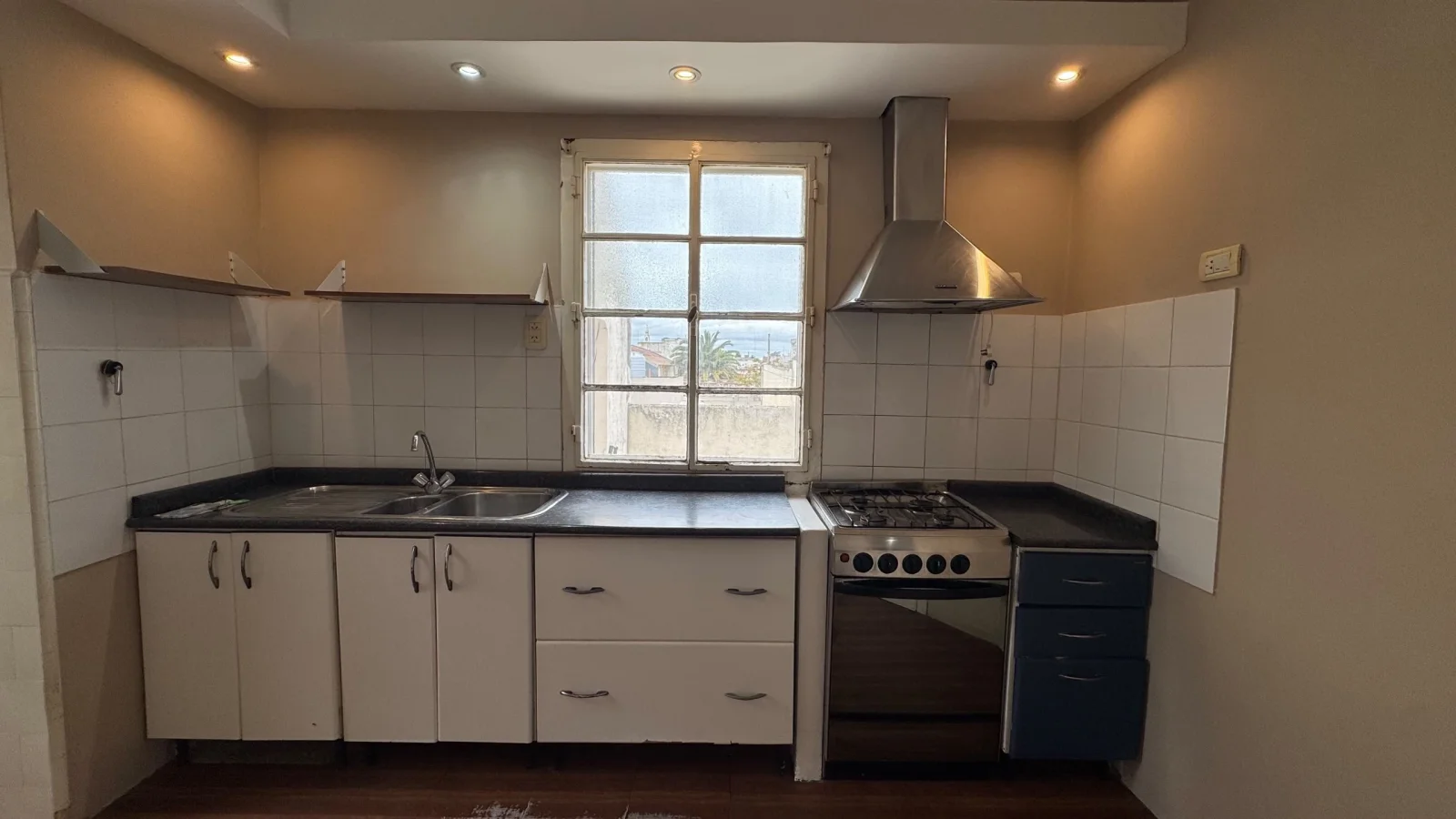 Departamento en alquiler en Punta Alta - Imagen 4