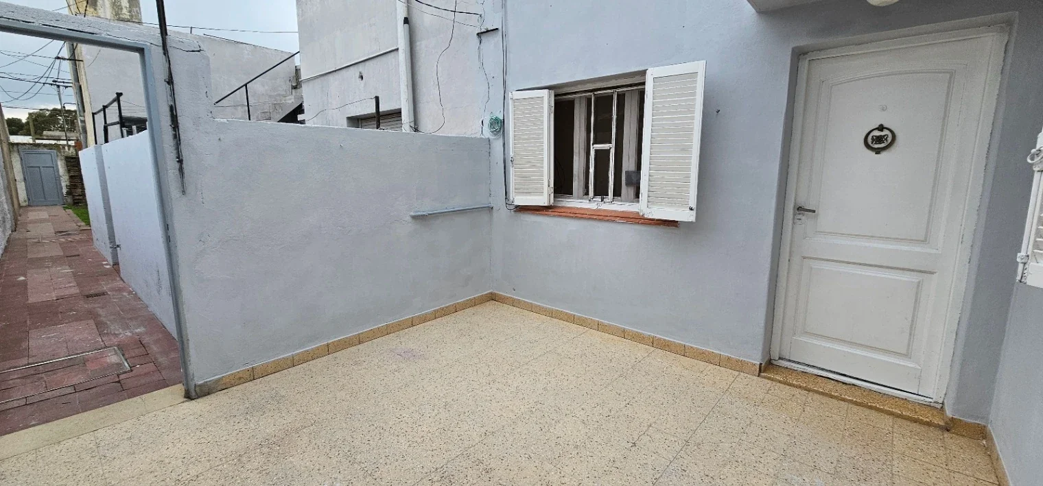 Departamento en alquiler en Punta Alta - Imagen 2
