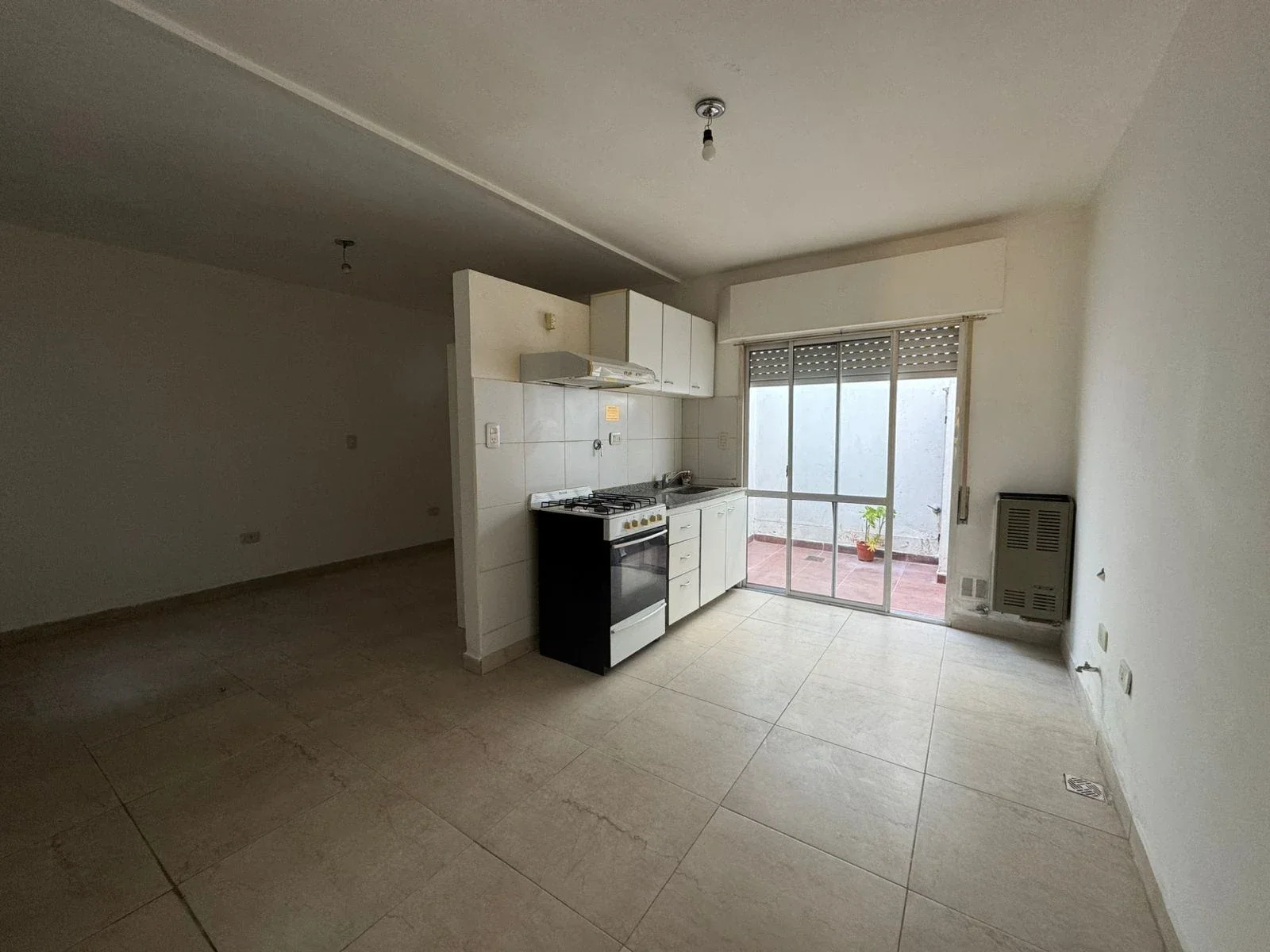 Departamento en alquiler en Punta Alta - Imagen 2