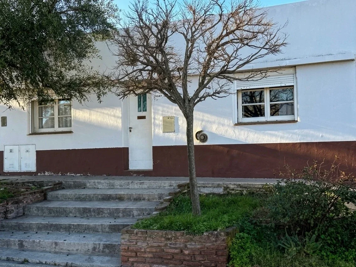 Casa en alquiler en Punta Alta - Imagen 1