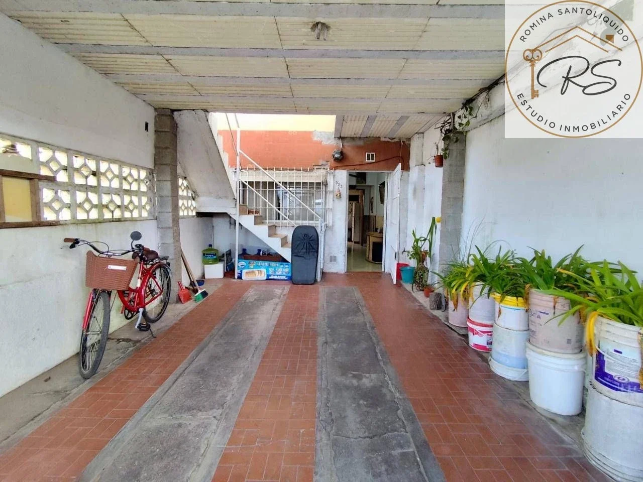 Casa en venta con cochera cerca del mar en Santa Teresita - Imagen 5