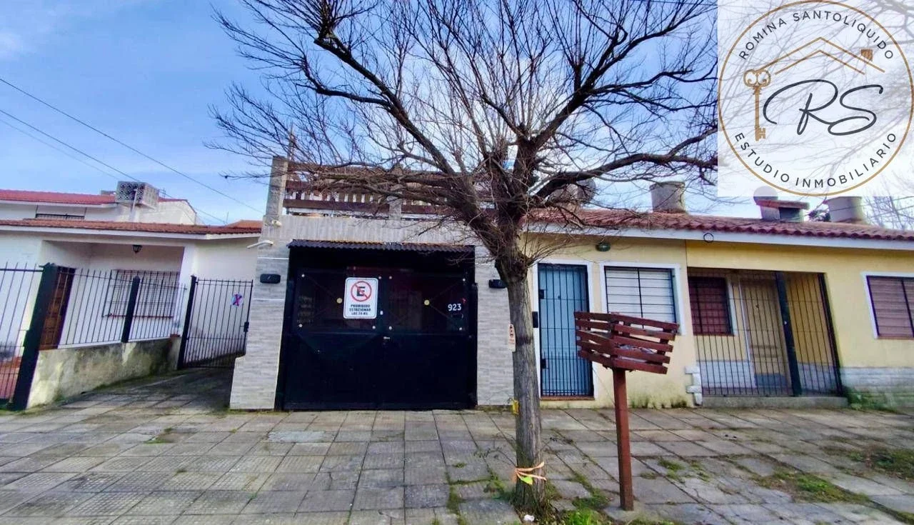 Casa en venta con cochera cerca del mar en Santa Teresita - Imagen 2