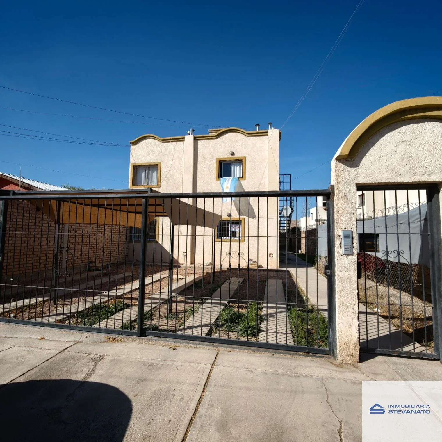 Departamento en alquiler c/ cochera en Luzuriaga - Imagen 1