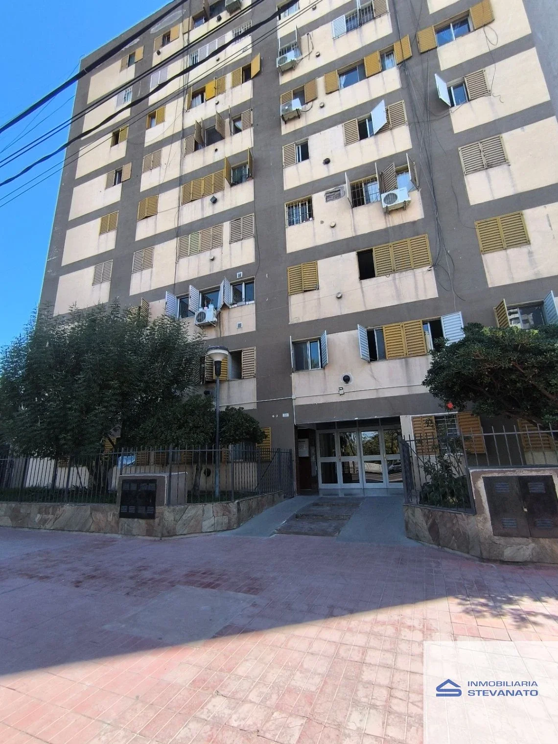 Departamento en alquiler de 2 dormitorios a metros del Parque Central - Imagen 1