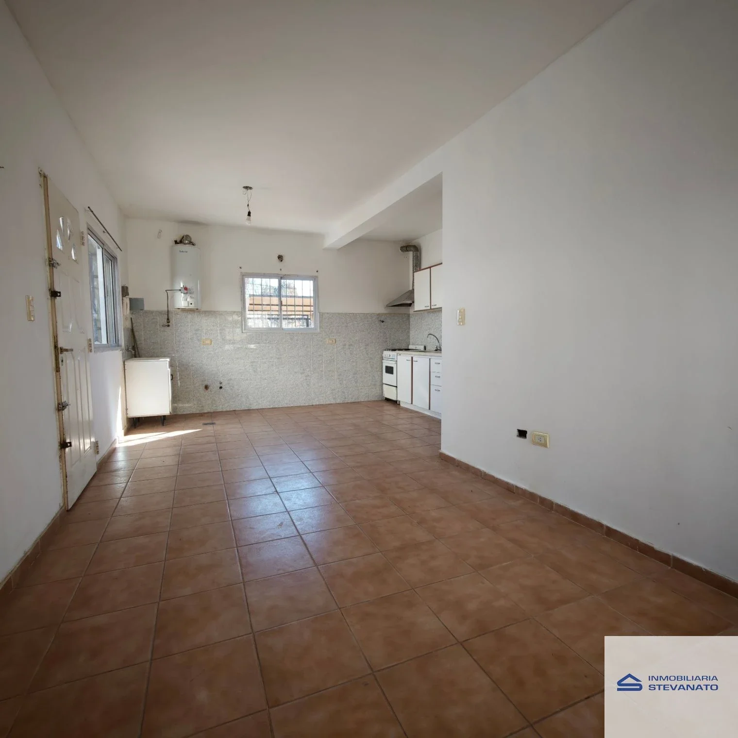 Departamento en alquiler c/ cochera en Luzuriaga - Imagen 2