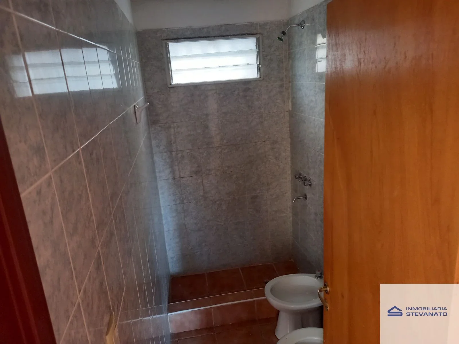 Departamento en alquiler de 2 dormitorios c/ cochera en Luzuriaga - Imagen 4